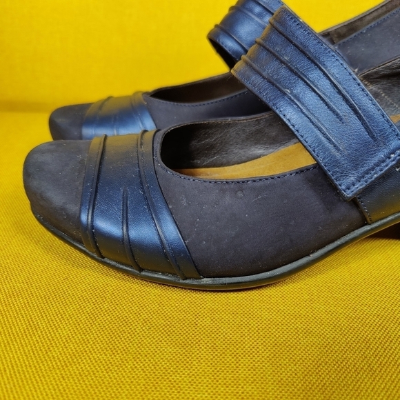 NAOT Attitude Women's Mary Jane Pump Block Heel Navy Leather Shoe Size 7-7.5 - Picture 5 of 9